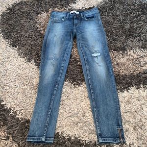 Zara Skinny Jeans Size 2 inseam 26 side Zippers good cond